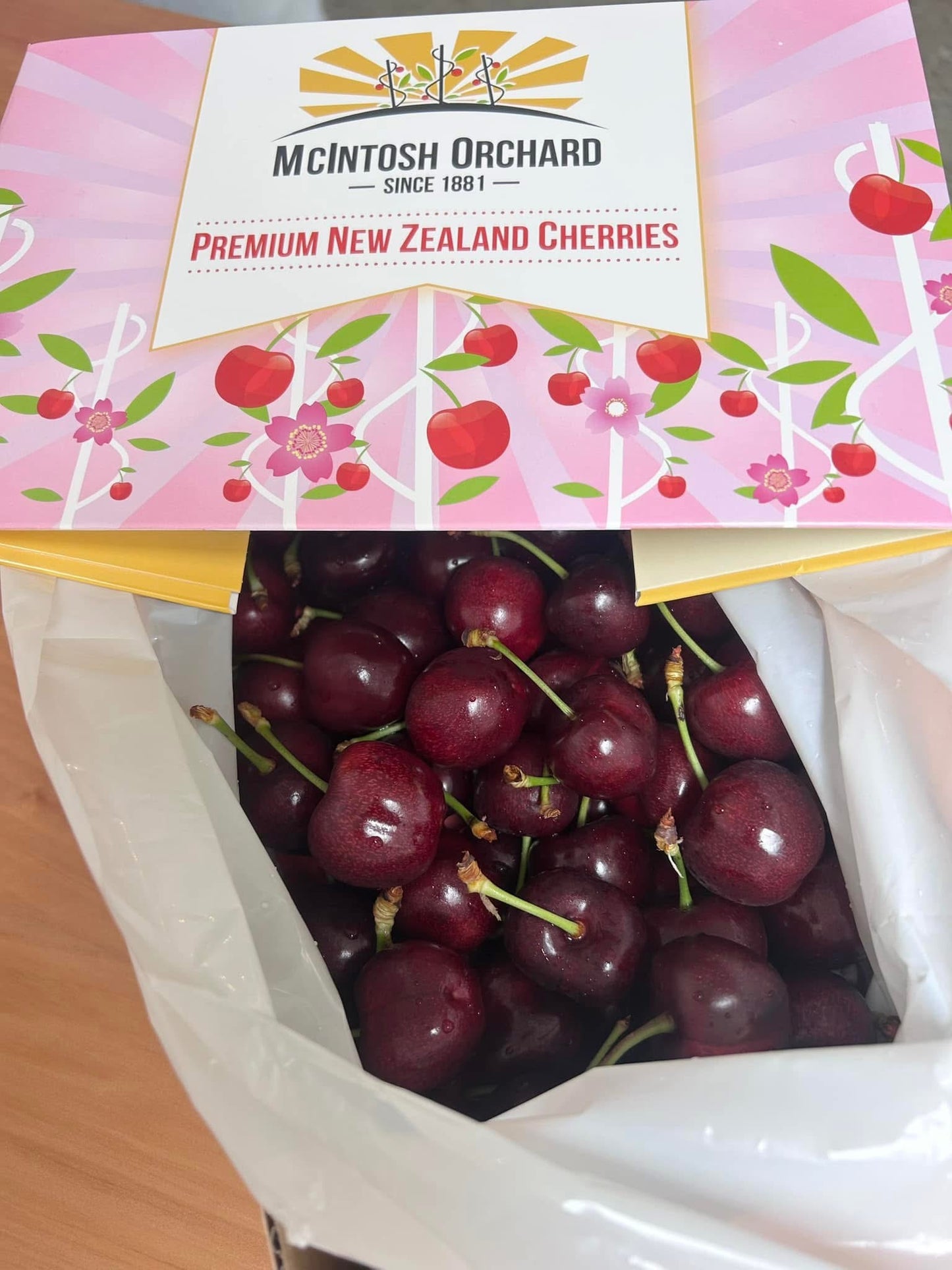 2kg Premium 30mm+ Sweet Red Cherries (Delivery pre-Christmas- FREE SHIPPING)